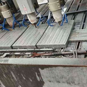 沈阳 芝麻白花岗岩荔枝面盲道雕刻