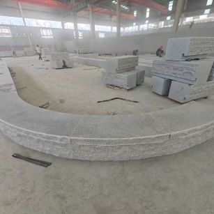 沈阳 芝麻白异形坐凳，自然面光面弧形加工