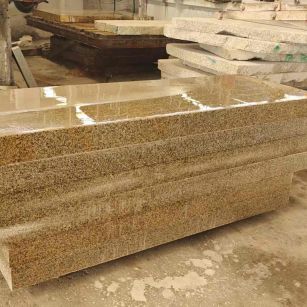 沈阳 黄金麻栏杆料半成品加工中