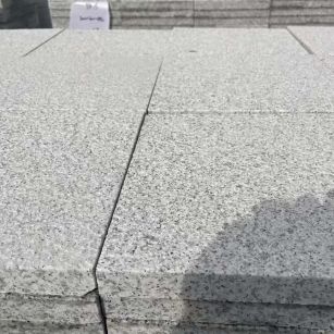 沈阳 白麻花岗岩石材推荐 荔枝面地铺石