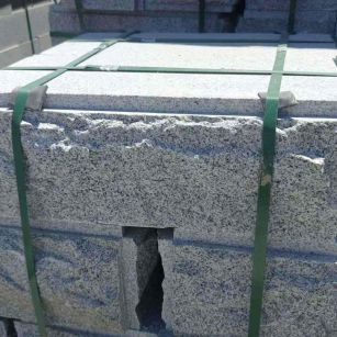 沈阳 芝麻白花岗岩自然面成品