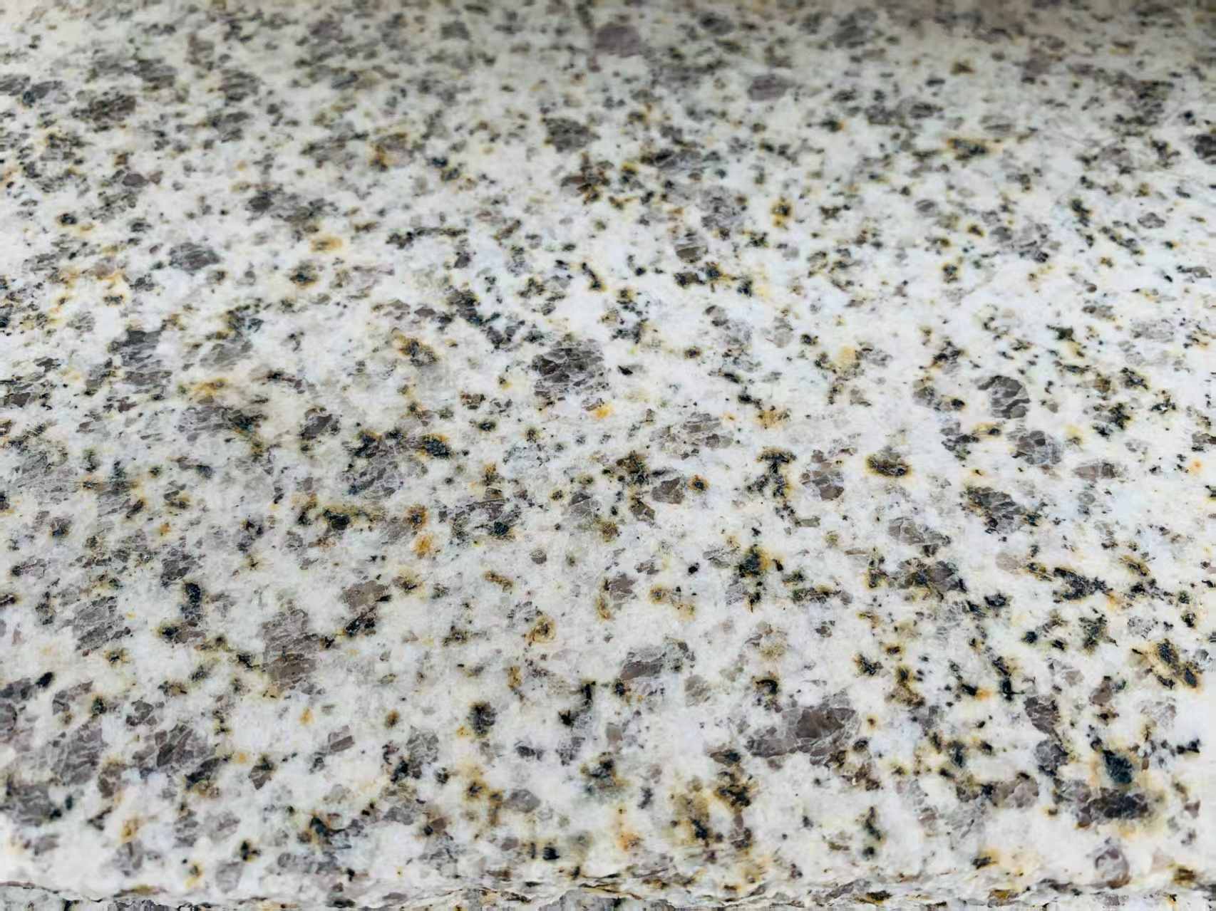 沈阳 黄金麻花岗岩石材浅黄光面