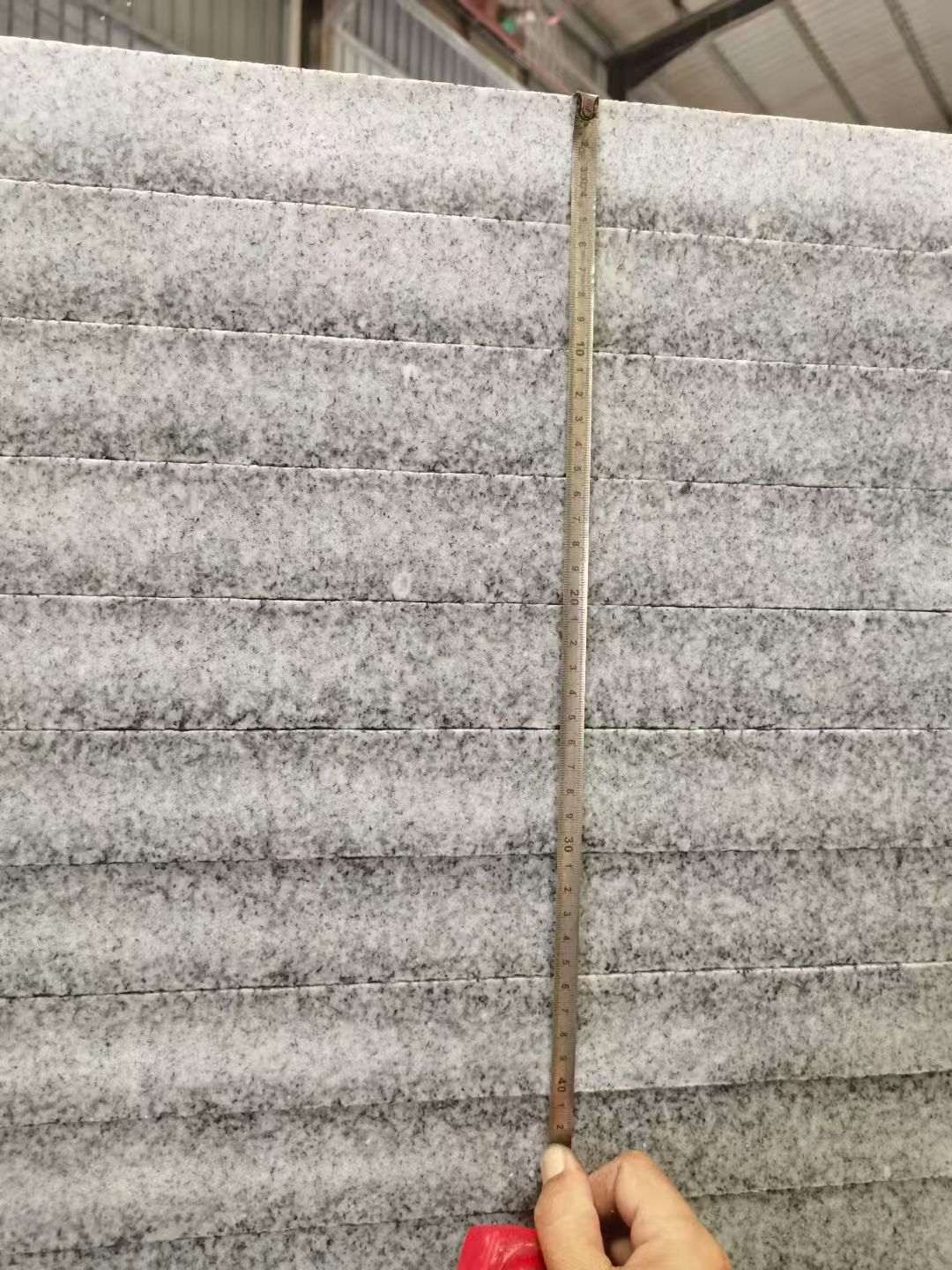 沈阳 芝麻白火烧成品厚薄均匀，B料价格接近A料质量