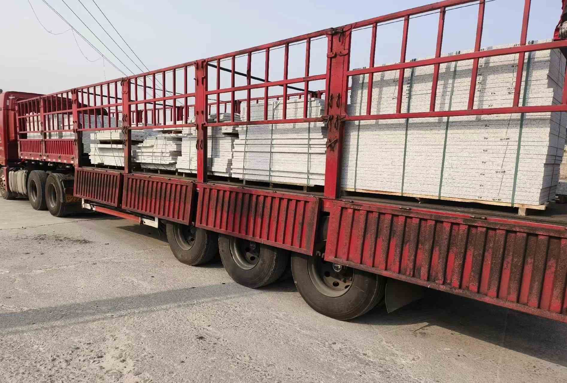 沈阳 白麻荔枝面外墙干挂，工厂装车日常