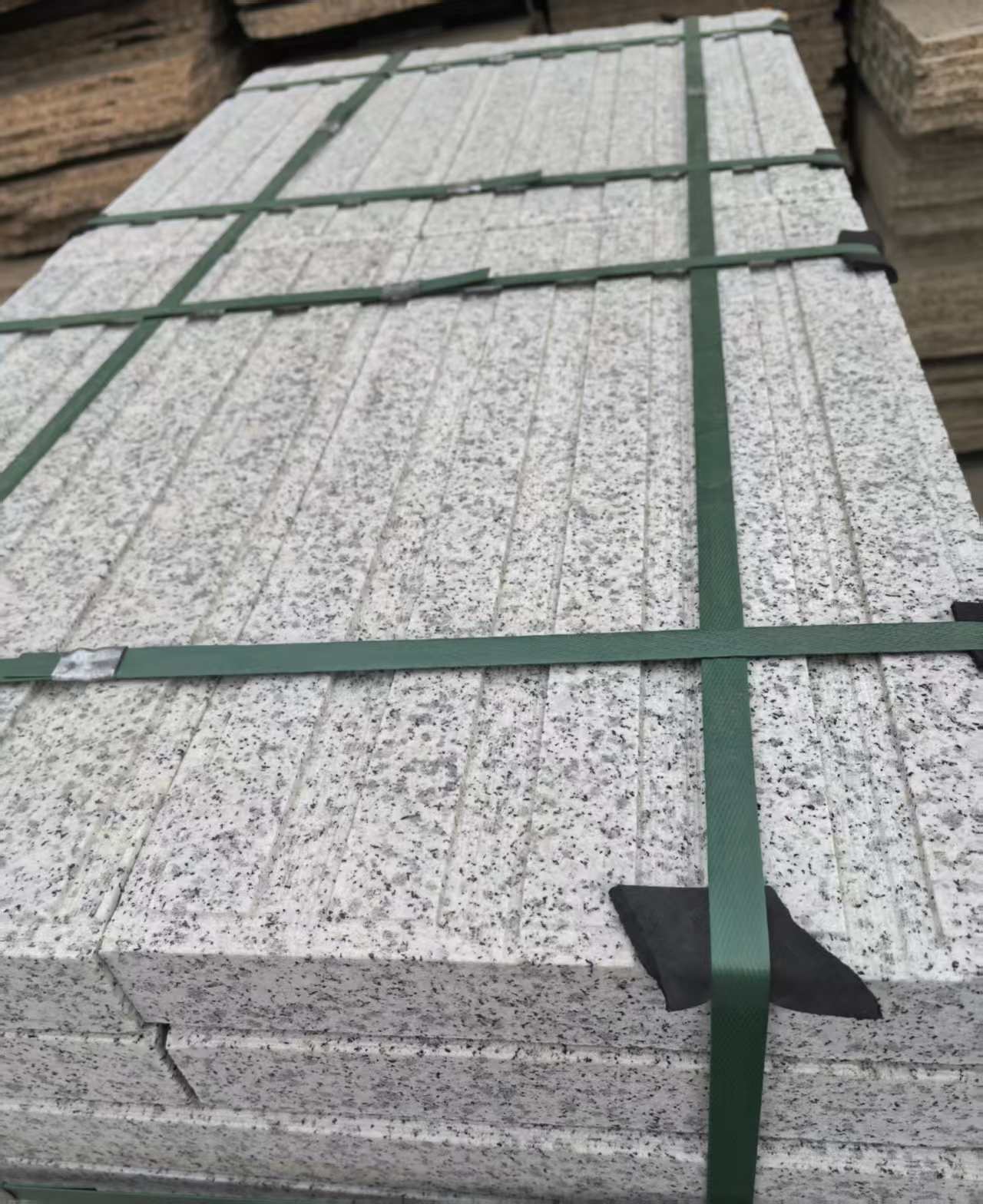 沈阳 白麻花岗岩直行盲道石，盲条，地铺石