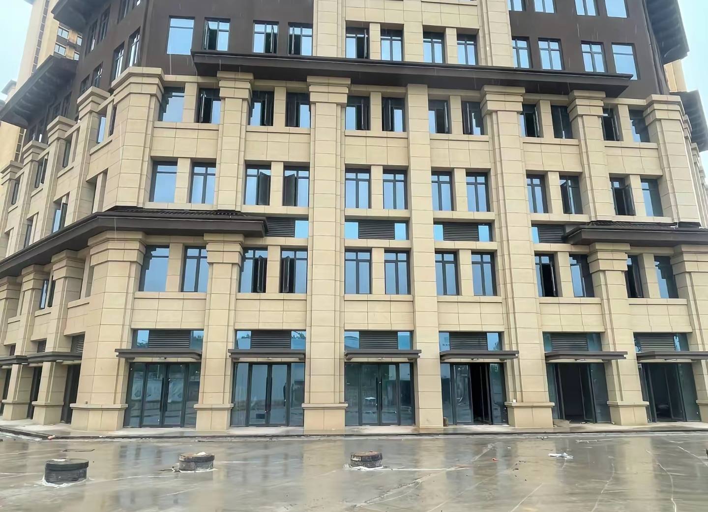 沈阳 黄金麻花岗岩荔枝面小区外墙干挂