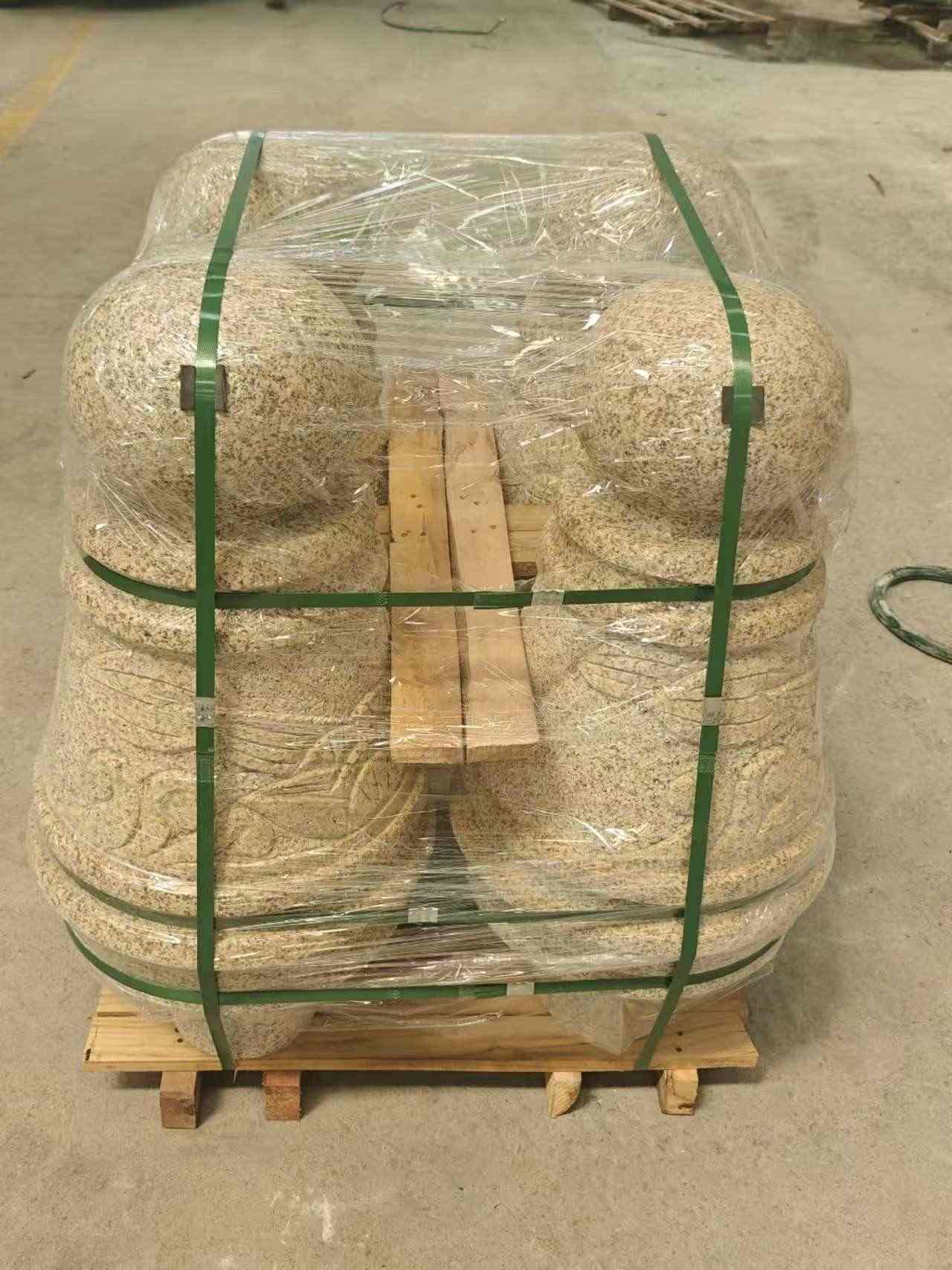 沈阳 黄金麻异形定制雕花——棒棒糖挡车柱