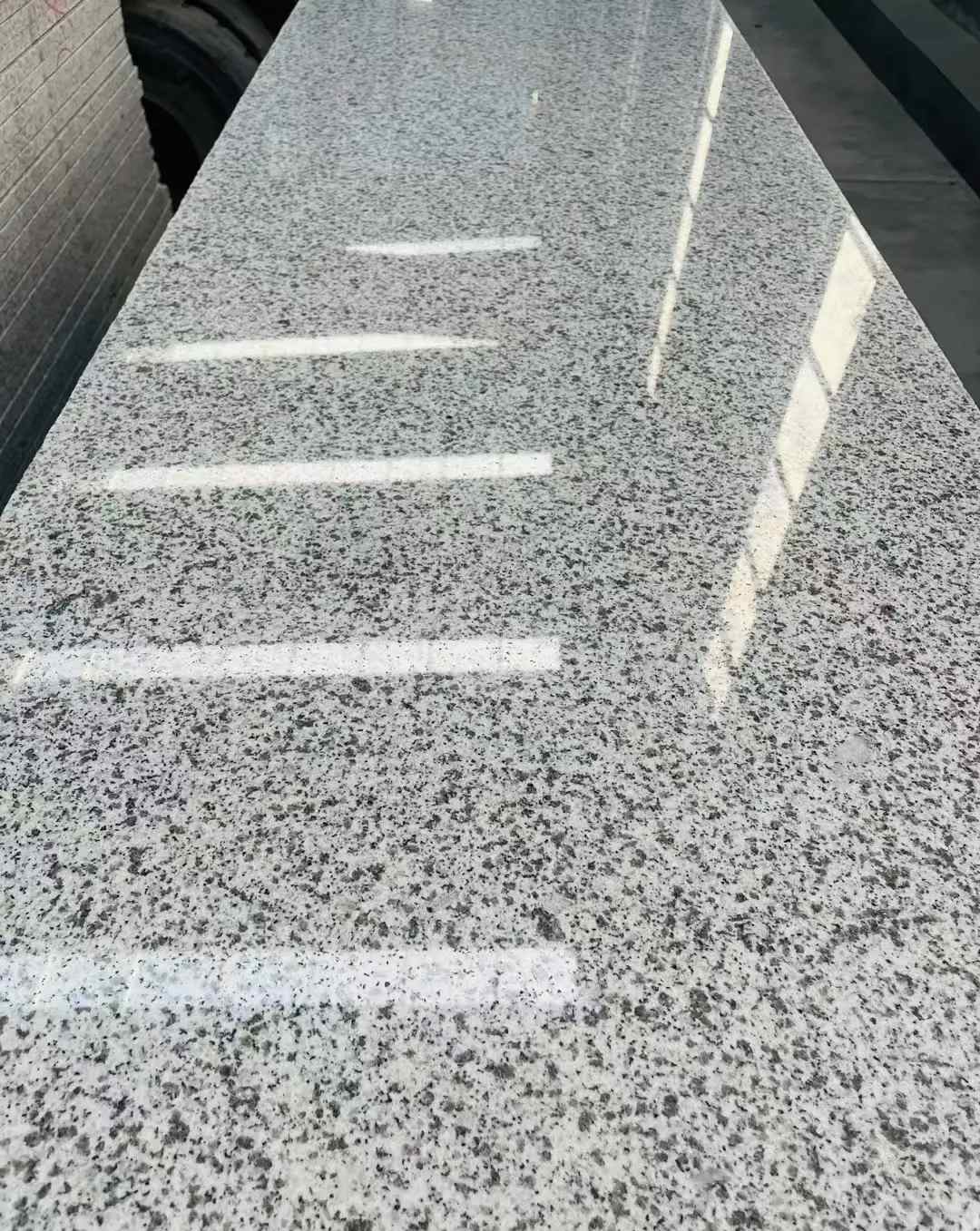 沈阳 白麻花岗岩光面毛板