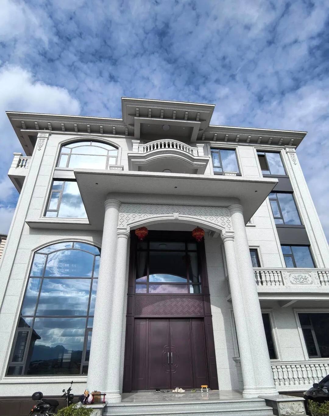 沈阳白麻别墅外墙干挂石材效果示例