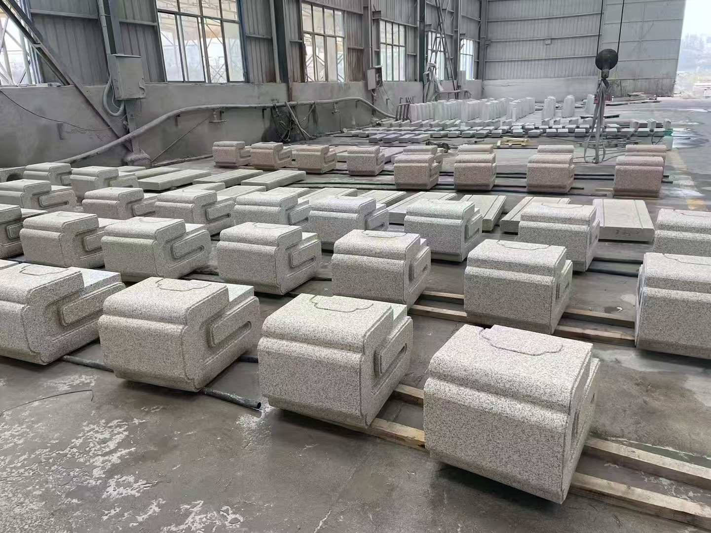 沈阳 白麻花岗岩异形加工-石凳，坐凳