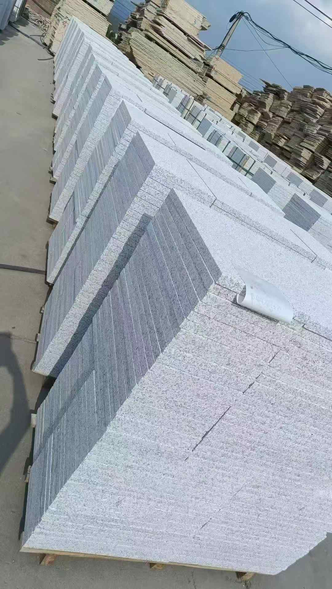 沈阳 白麻荔枝面花岗岩地铺石