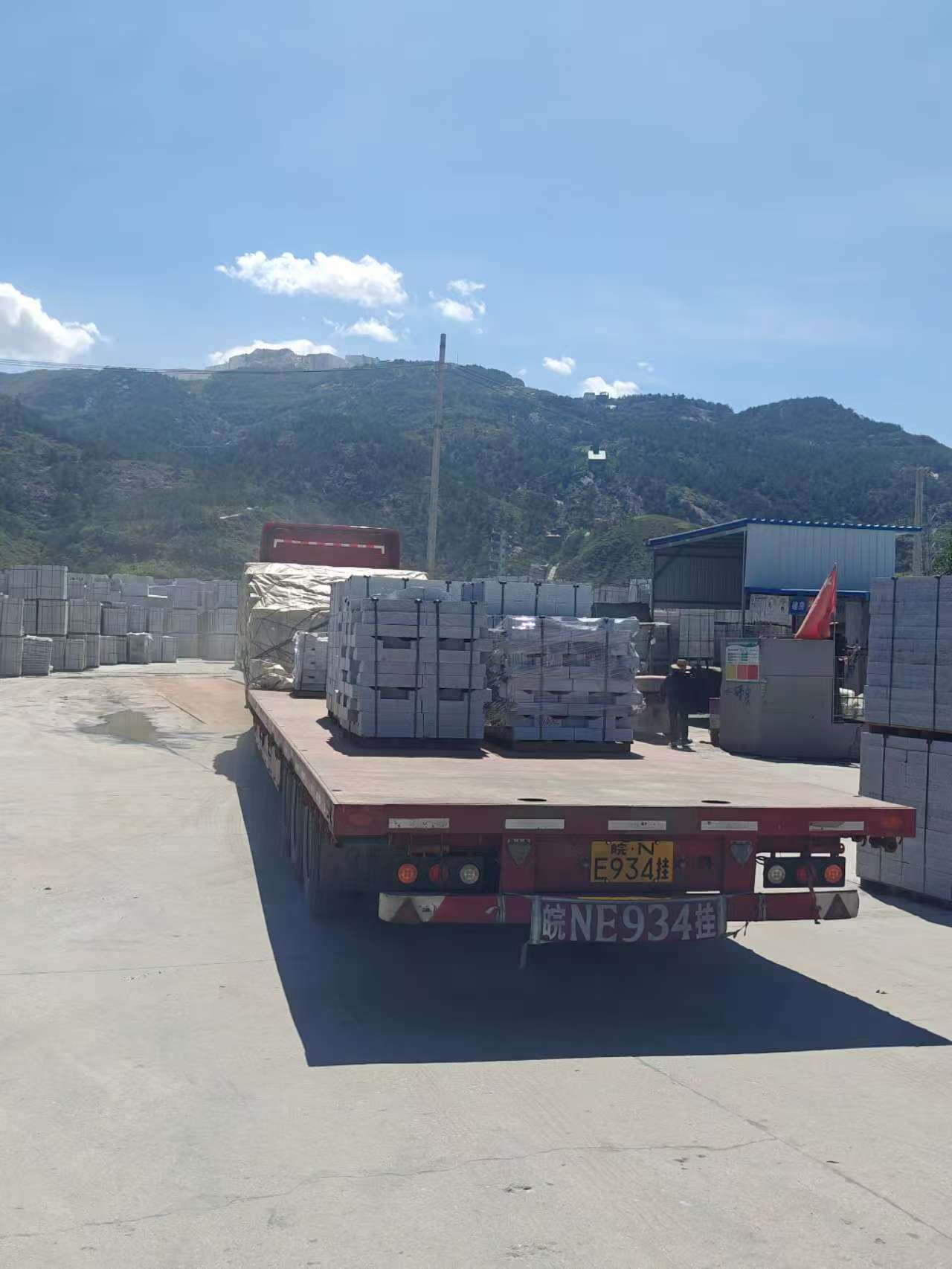 沈阳 芝麻白仿形路沿石，直形路沿石