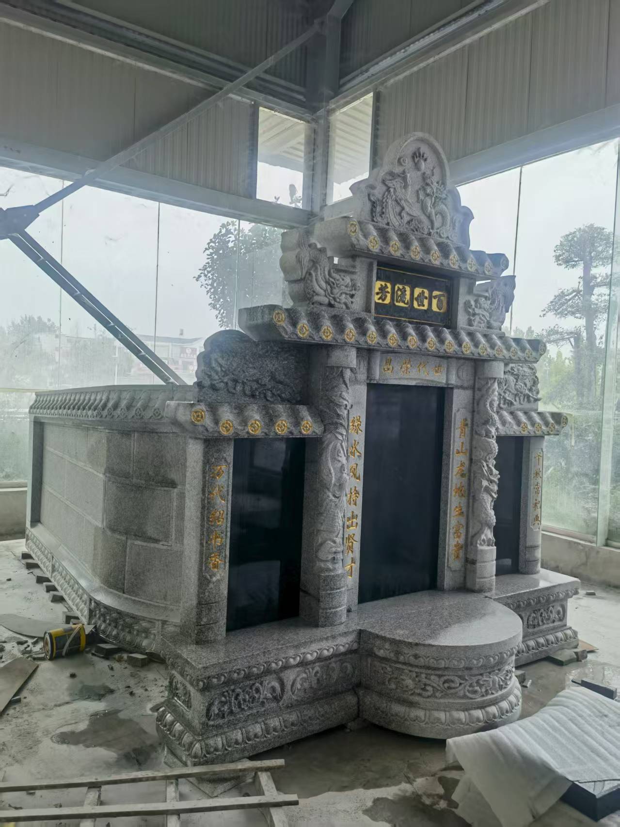 沈阳 芝麻白墓碑效果展示图