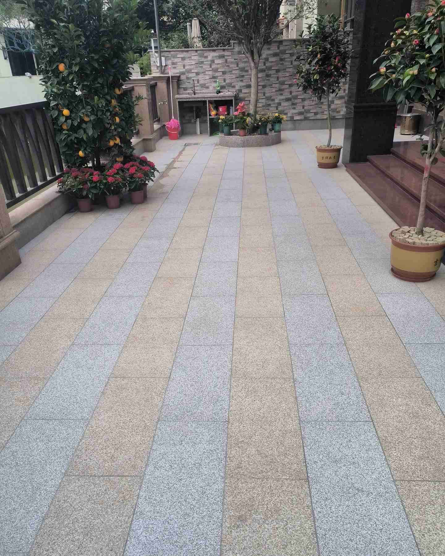 沈阳 黄金麻白麻荔枝面庭院铺装展示